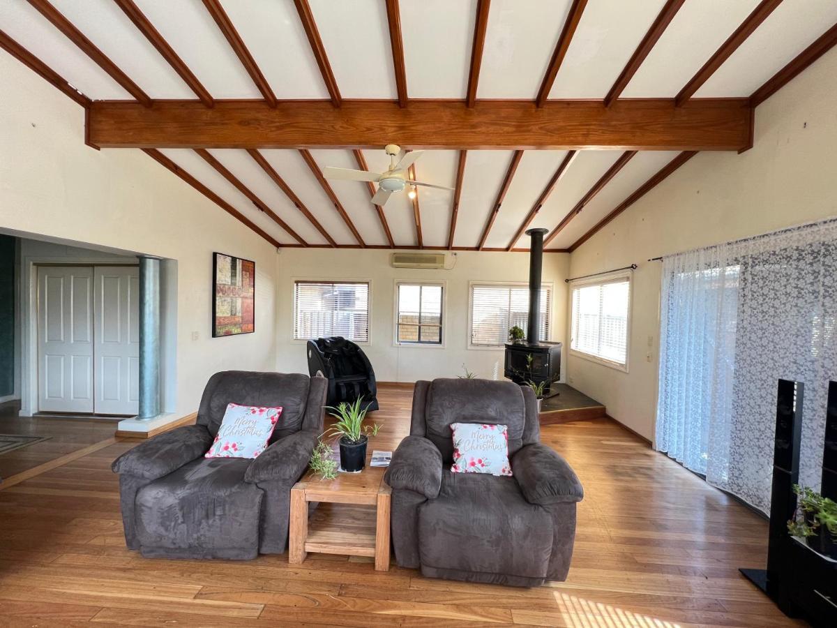 Cosy 4Br Home 15 Minutes Away From Melbourne Airport St Albans Kültér fotó
