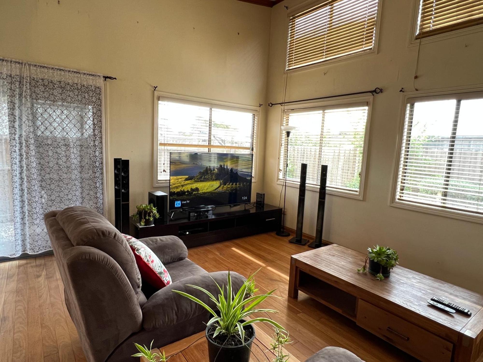 Cosy 4Br Home 15 Minutes Away From Melbourne Airport St Albans Kültér fotó