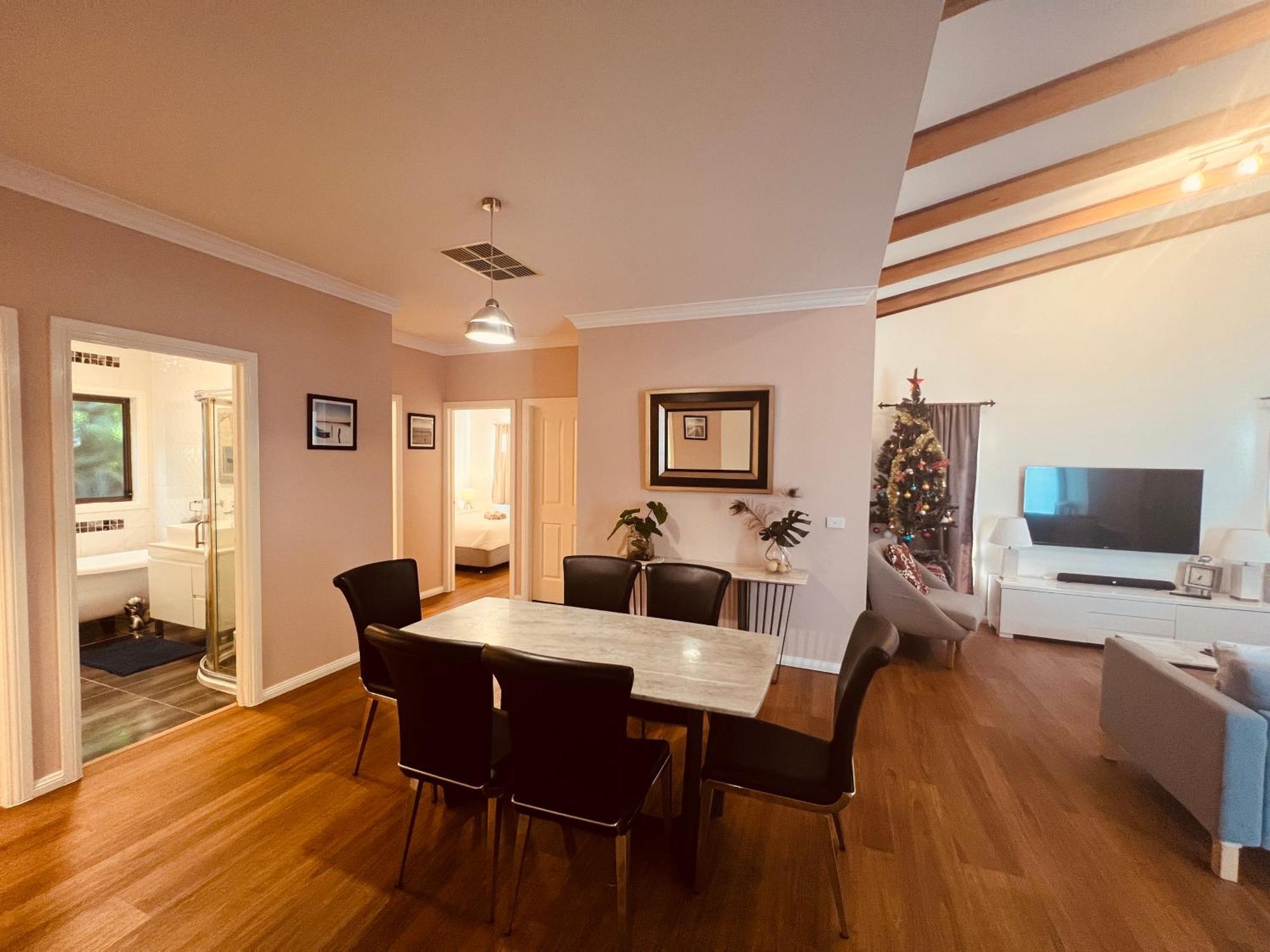 Cosy 4Br Home 15 Minutes Away From Melbourne Airport St Albans Kültér fotó
